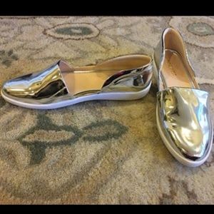 Ladies shoes